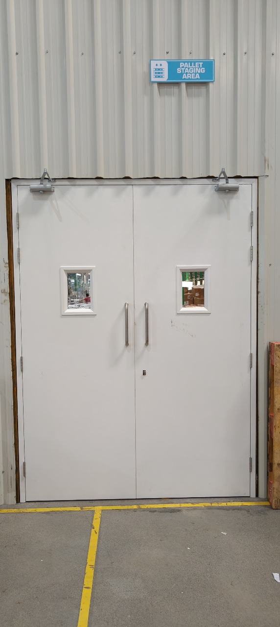 metal doors (3)