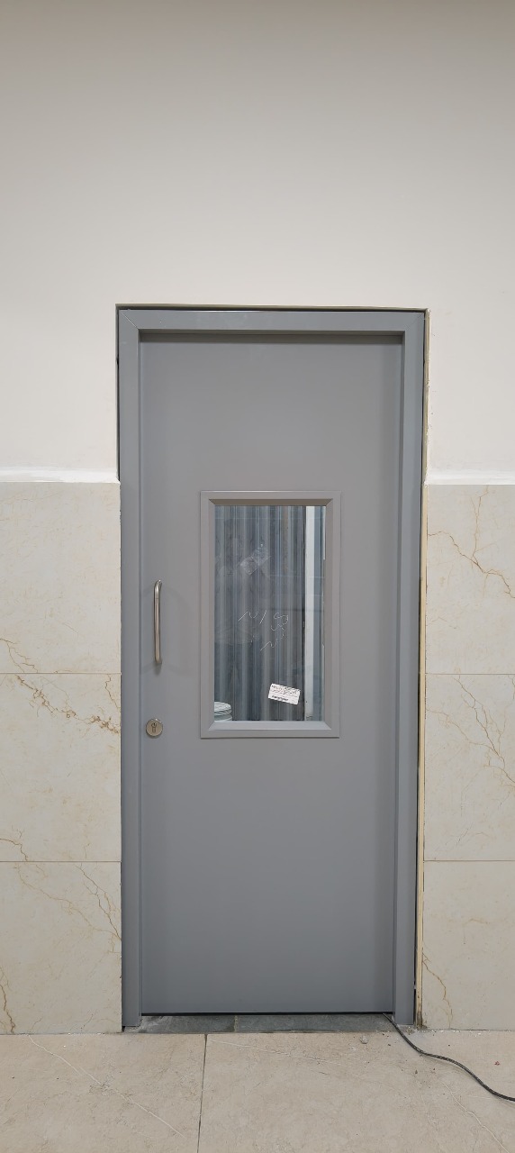 metal doors (4)